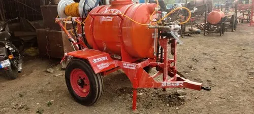 Jalamkar tractor-drawn sprayer tank trailer